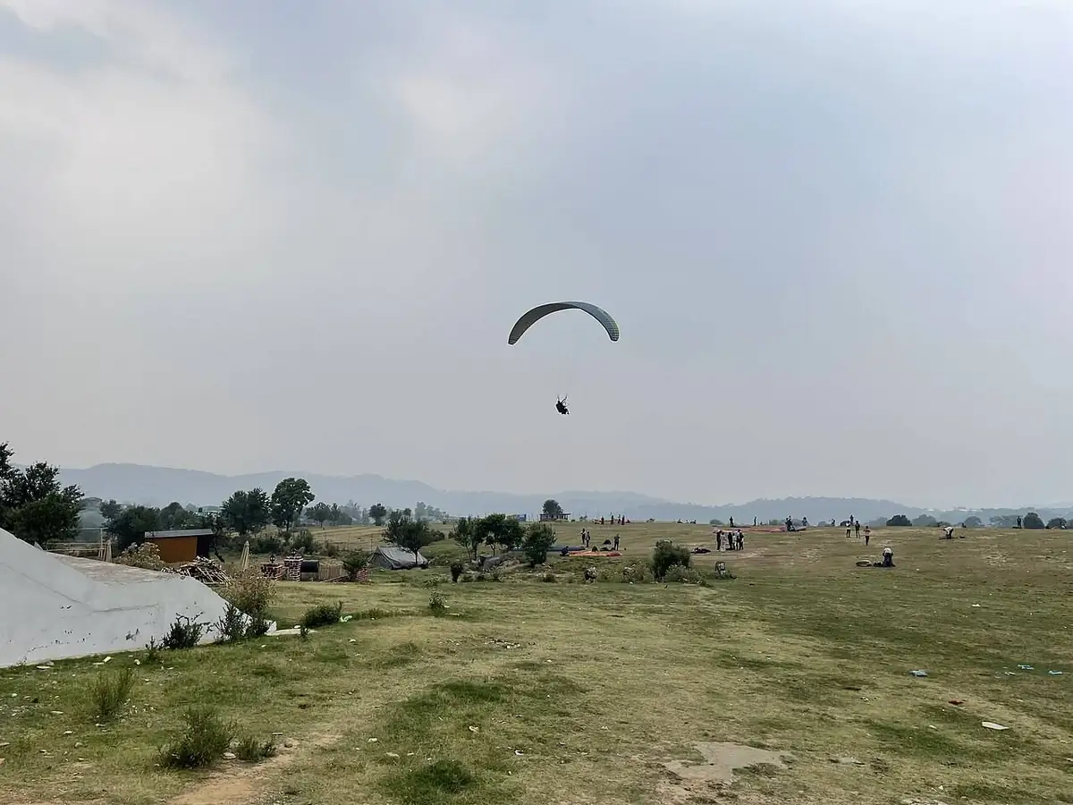 Mountain scenery around Bir Billing