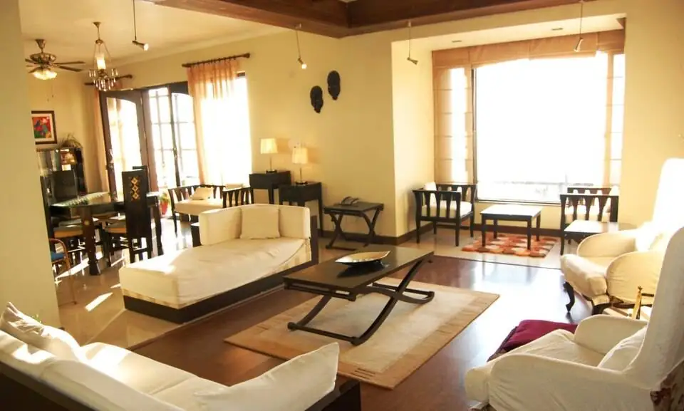 Homestay and accommodation options near Bir