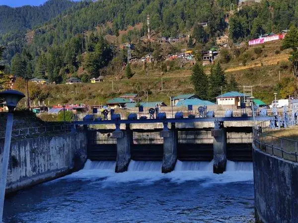 Best Time to Visit Bir Billing for Paragliding